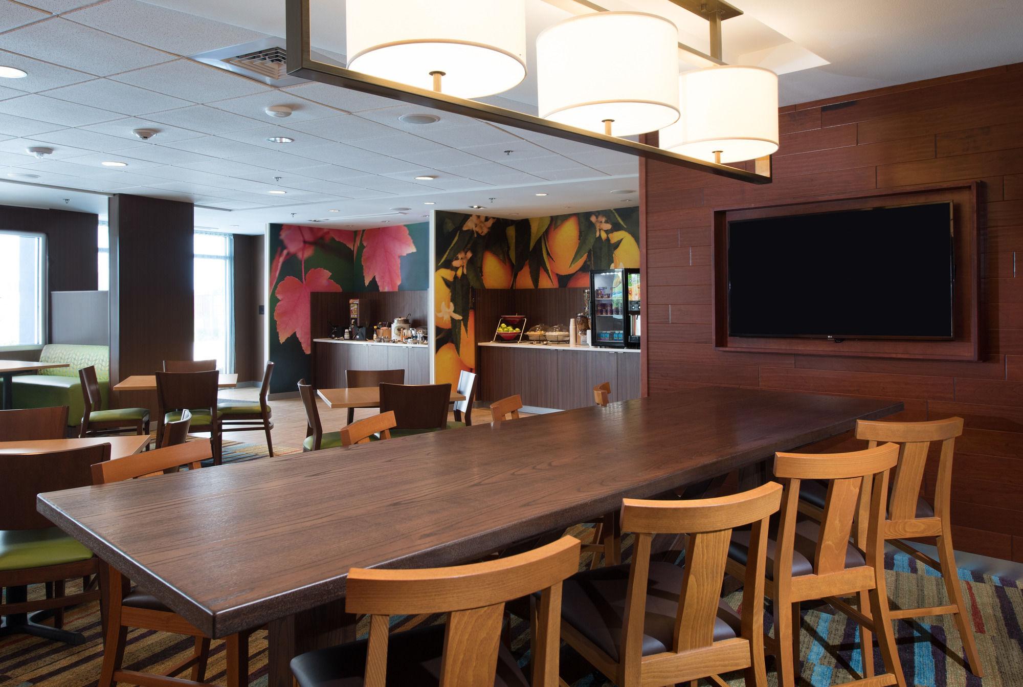 Fairfield Inn & Suites By Marriott Panama City Beach Upper Grand Lagoon Eksteriør billede