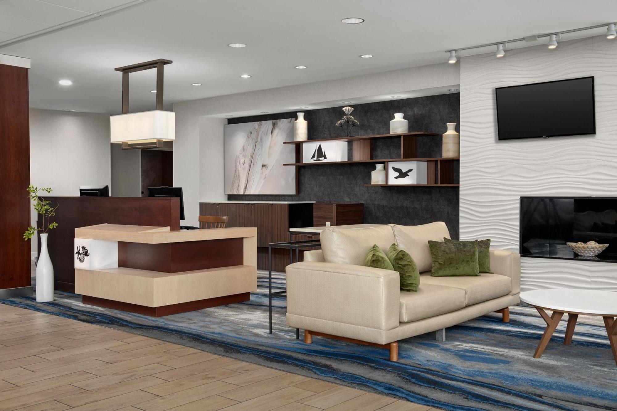 Fairfield Inn & Suites By Marriott Panama City Beach Upper Grand Lagoon Eksteriør billede