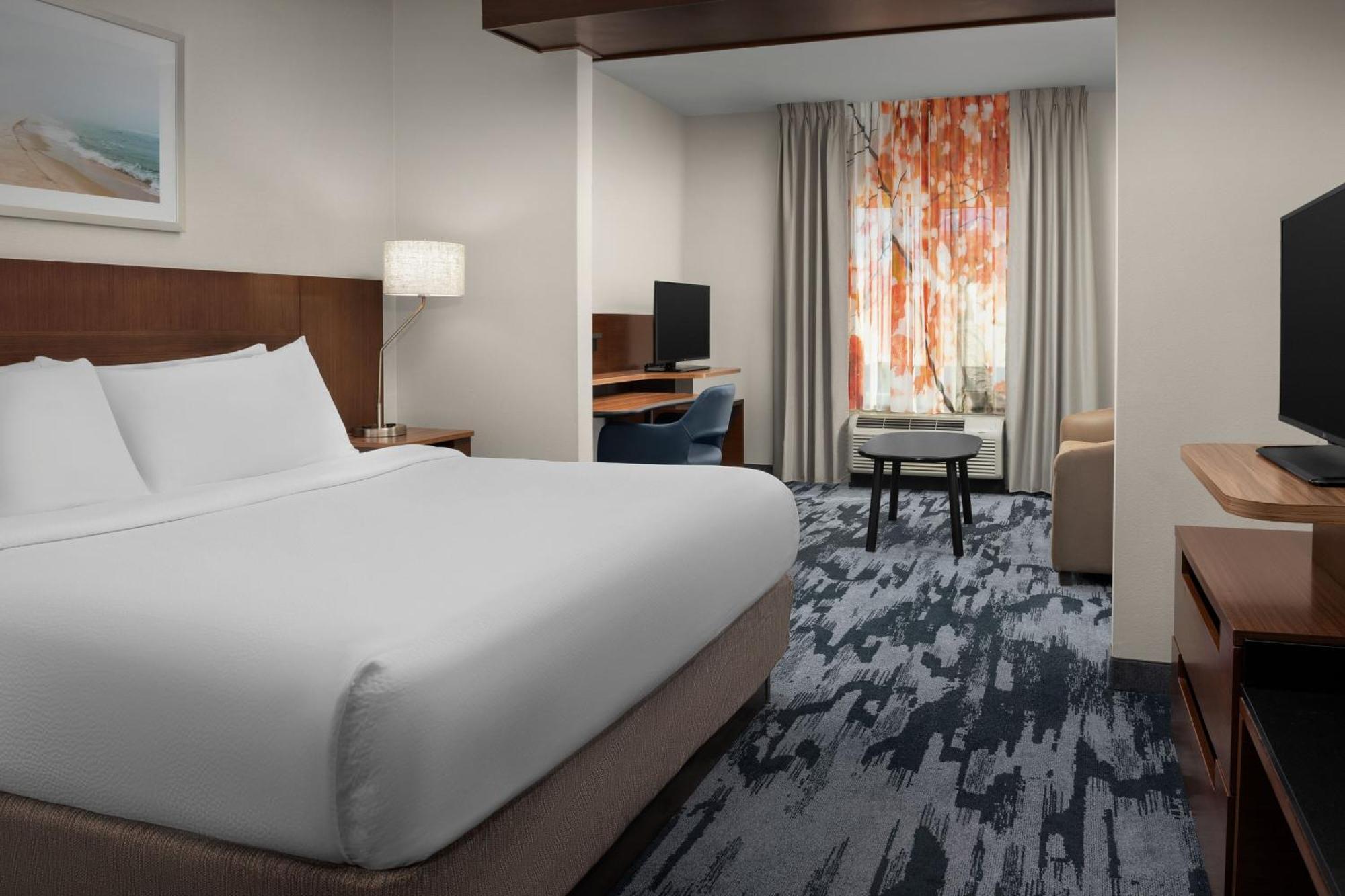 Fairfield Inn & Suites By Marriott Panama City Beach Upper Grand Lagoon Eksteriør billede