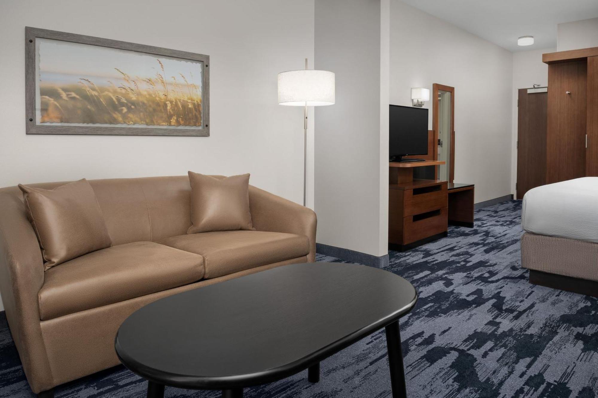 Fairfield Inn & Suites By Marriott Panama City Beach Upper Grand Lagoon Eksteriør billede