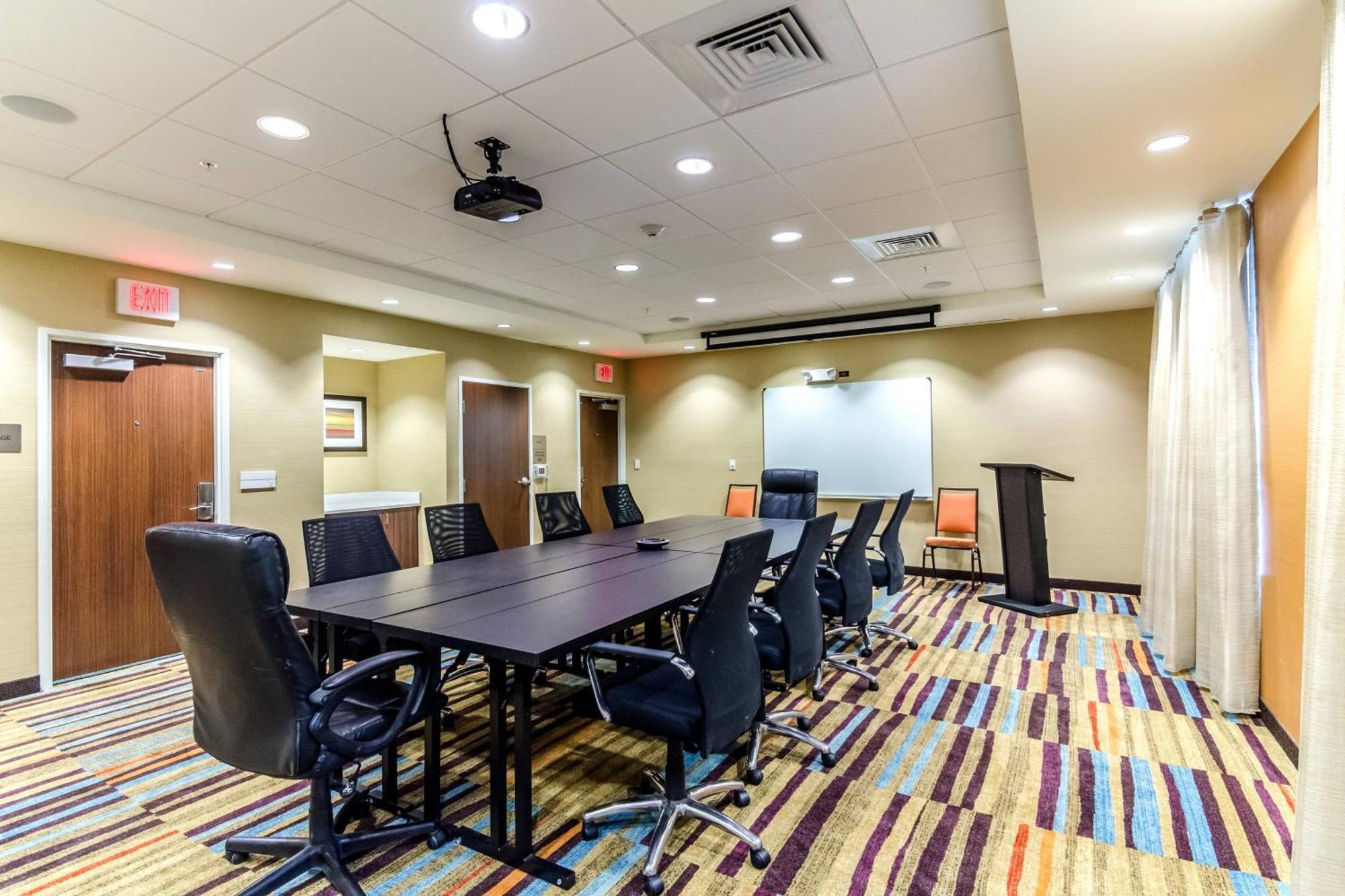 Fairfield Inn & Suites By Marriott Panama City Beach Upper Grand Lagoon Eksteriør billede
