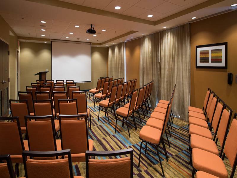 Fairfield Inn & Suites By Marriott Panama City Beach Upper Grand Lagoon Eksteriør billede